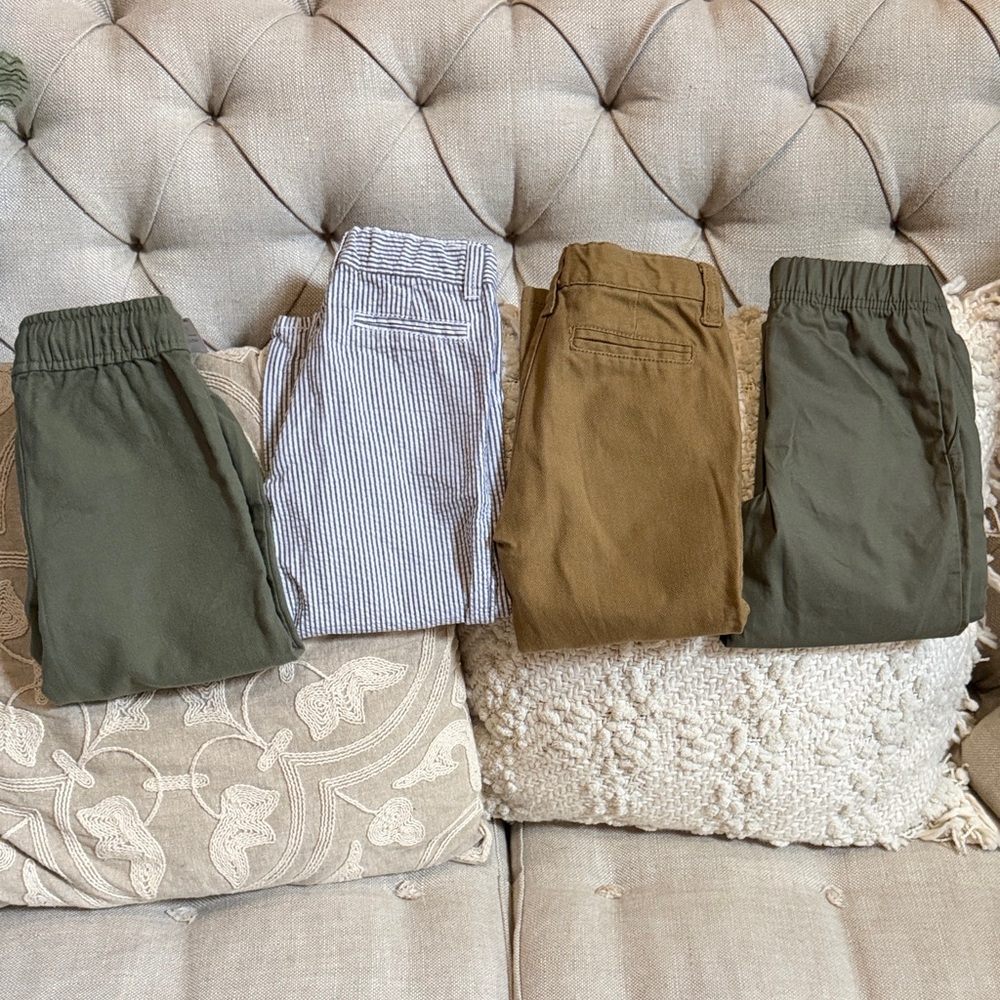 Set of Four Toddlers Pants (size 3T) - Picture 13 of 13